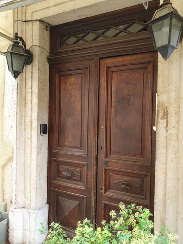 Appartement Atypique Près de la Gare, de Walibi. Animaux de Compagnie Acceptés!