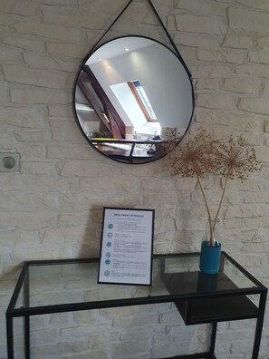 Interior - Appartement Atypique Près de la Gare, de Walibi. Animaux de Compagnie Acceptés! (La Tour-du-Pin)