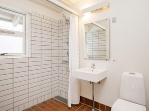 House | Bathroom
