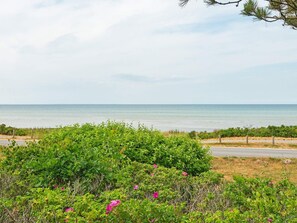 House | Water view