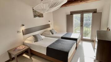 Apartment | 2 bedrooms, individually furnished, bed sheets
