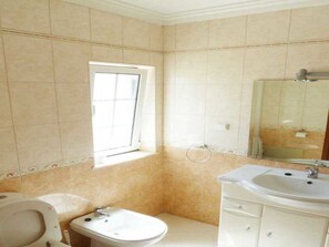 House | Bathroom