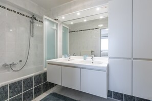 Appartement | Badkamer