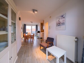 Apartment | Dining - Duplex Apartment Near the sea (Middelkerke)