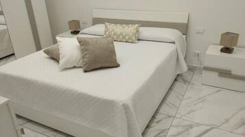 2 Schlafzimmer, Bügeleisen/Bügelbrett, kostenloses WLAN, Bettwäsche