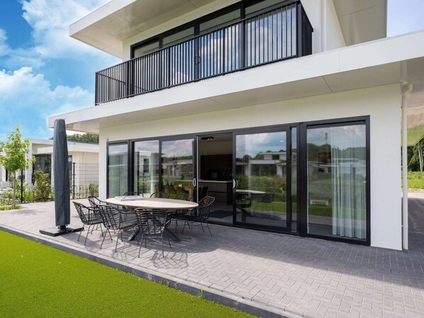 House | Exterior