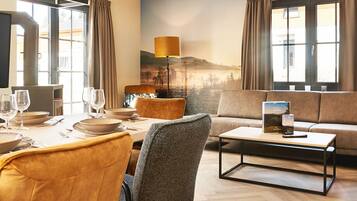 Villa | Dining