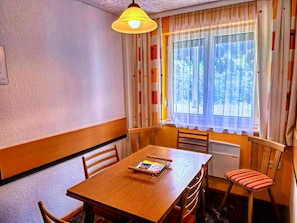 Dining - Spacious Apartment in Gortipohl With Garden (Sankt Gallenkirch)