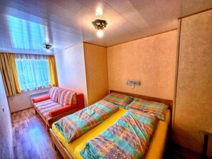 3 bedrooms, individually furnished - Spacious Apartment in Gortipohl With Garden (Sankt Gallenkirch)