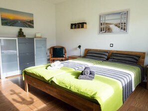 House | 2 bedrooms, individually furnished, iron/ironing board - Ostfriesland to Huus (Hinte)