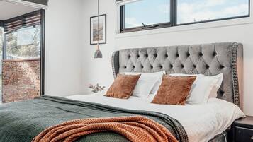 4 Schlafzimmer, Bügeleisen/Bügelbrett, WLAN, Bettwäsche