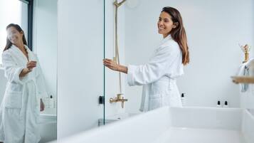 House | Bathroom