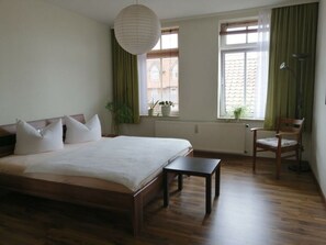 3 bedrooms, individually furnished, iron/ironing board - Harz Enjoyment Modern Retreat (Wernigerode)