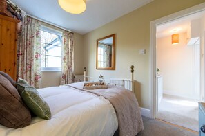 3 bedrooms, iron/ironing board, WiFi - Copper Beech Cottage -  Luxury Cottages (Dulverton)