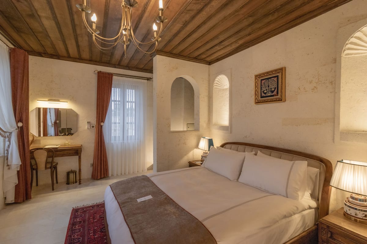 VR202 Terrace Luxury Suite