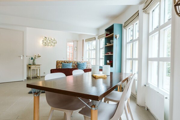 تناول الطعام