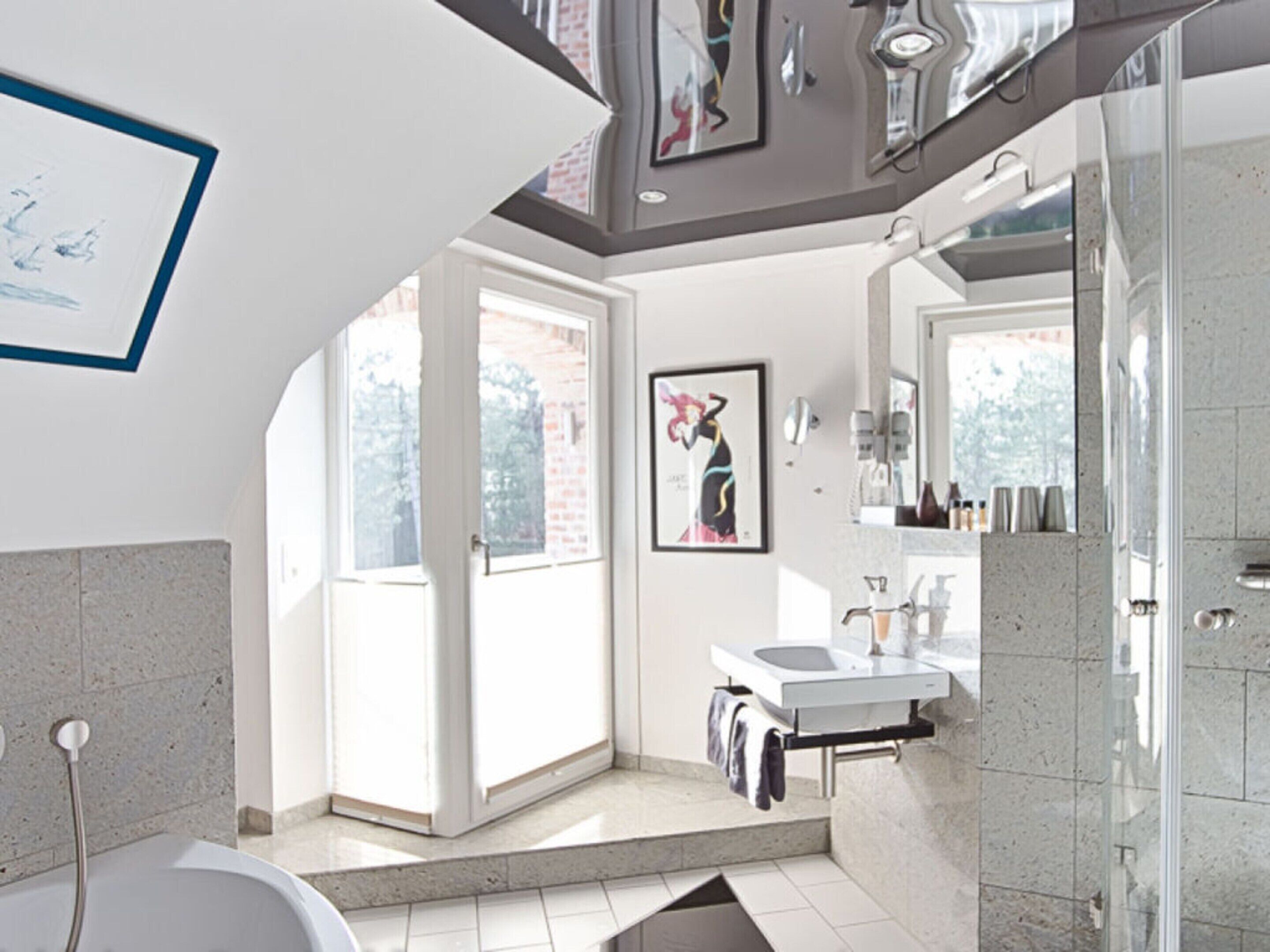House | Bathroom