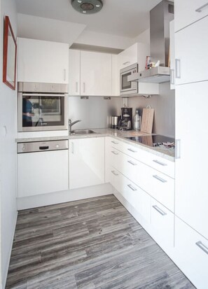 Ferienhaus | Eigene Küche | Ofen, Wasserkocher, Toaster