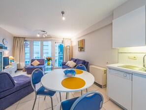 Dining - Well-maintained Apartment With sea View (Middelkerke)