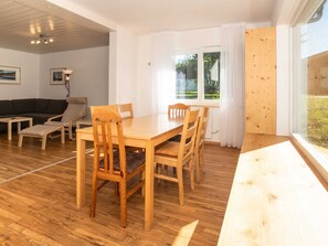 House | Dining