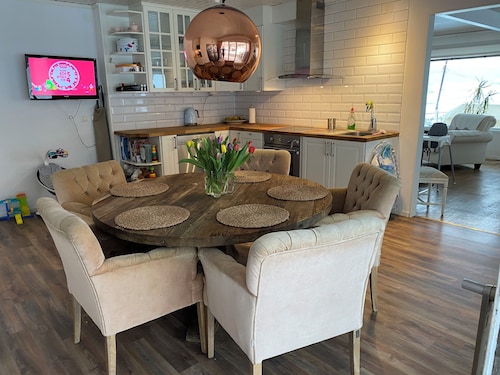 Lantligt Boende Nära Stan, hav & Natur