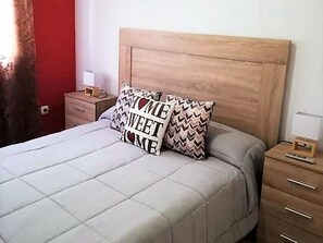 Hus | 2 soveværelser, individuel indretning, strygejern/strygebræt, sengetøj