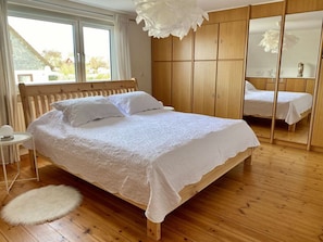 Casa | 3 camere, con arredamento individuale, ferro/asse da stiro