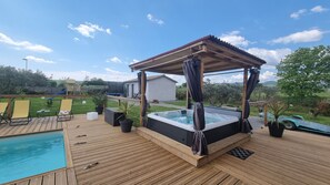 Utomhuspool