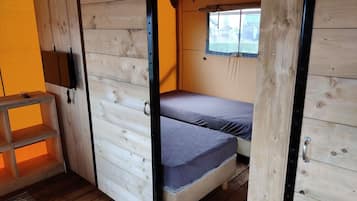 Tent | 6 slaapkamers, individueel gemeubileerd, beddengoed