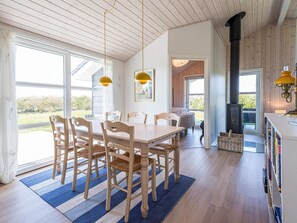 Dining - 6 Person Holiday Home in Tarm (Tarm)