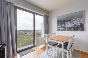 Apartment | Dining - Apartment on the 8th Floor With Terrace (Middelkerke)