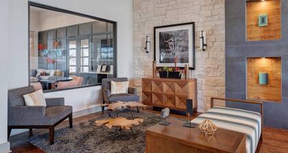 Landing | Beautiful 1BD, Courtyard, Pool