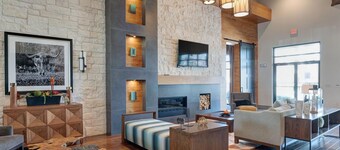 Landing | Amazing 2BD, Pool, Gym