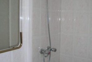 Cottage | Bathroom - Villa in Rada With Garden and Barbecue (Murillo El Cuende)