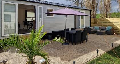 Cozy Chalet With Spacious Garden on a Holiday Park