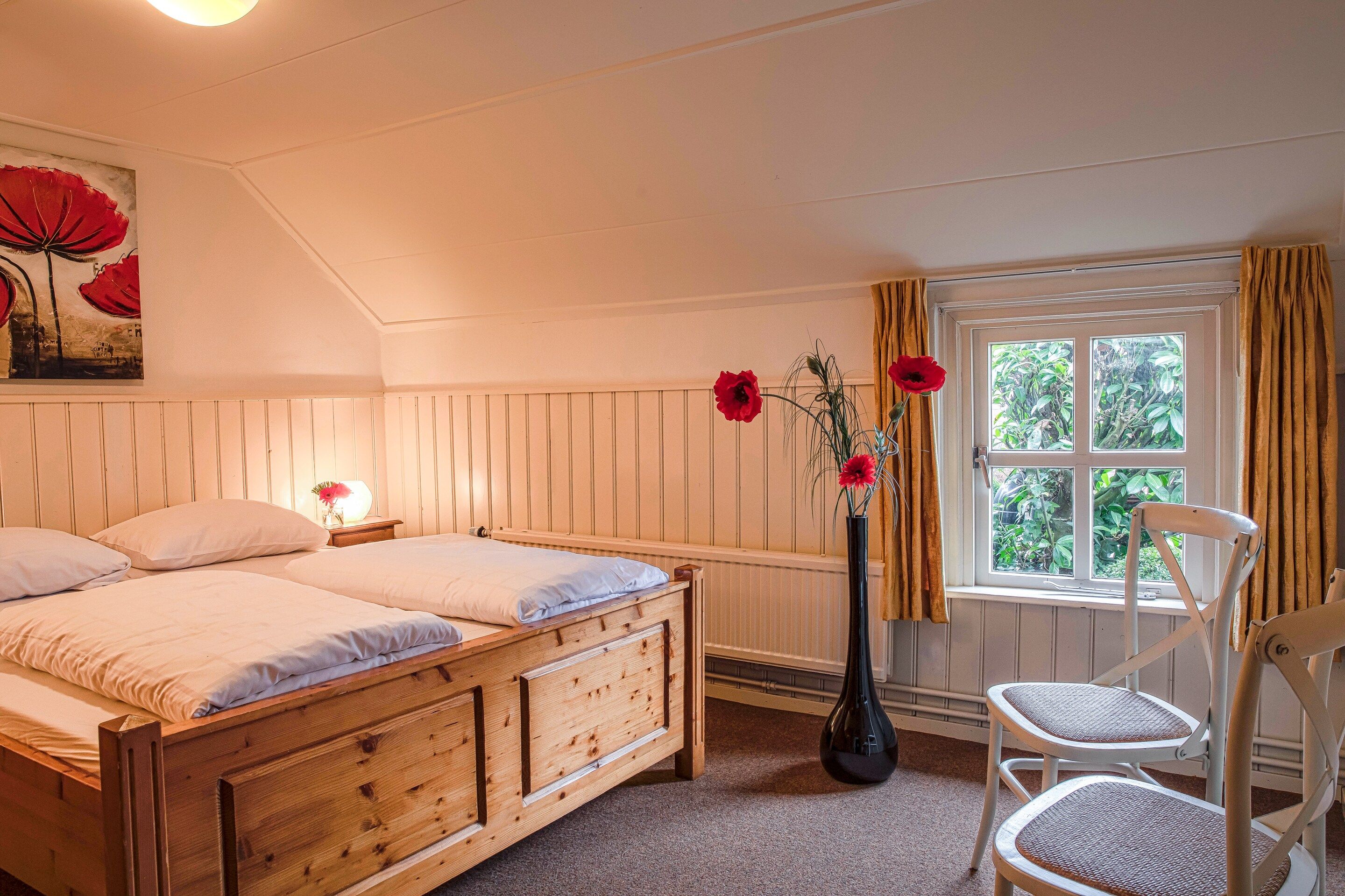 6 chambres, ameublement personnalisé