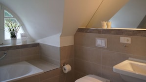 Apartment | Bathroom - Holiday Home Reet am Dunenwald 17 (Glowe)