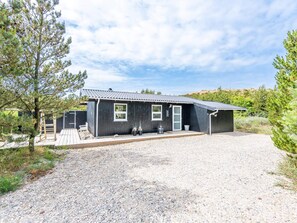 Exterior - 4 Star Holiday Home in Henne (Henne)