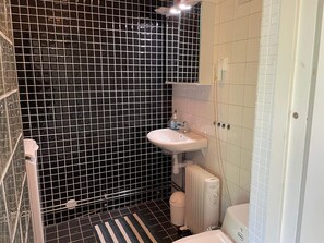 House | Bathroom