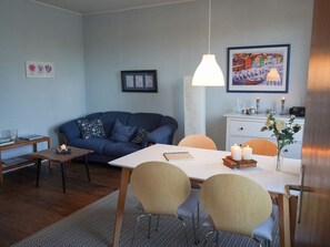 Dining - Holiday Apartment in Beatenberg (Husum)