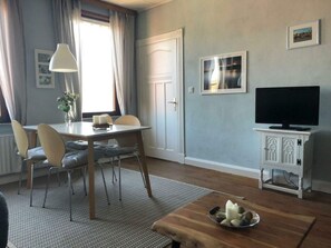 Dining - Holiday Apartment in Beatenberg (Husum)