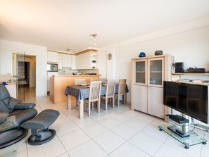Appartement | Cuisine privée | Micro-ondes, bouilloire électrique