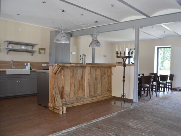 Apartment | Private kitchen | Highchair - Holiday Apartment V Freyja (Münchehofe)