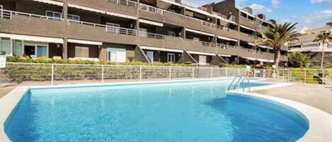 Apartment | Pool | Outdoor pool