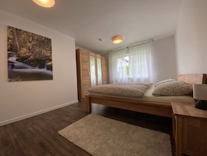 Rumah | 2 kamar tidur dan setrika/meja setrika