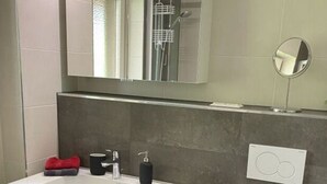 House | Bathroom - Idylle in het Zwarte Woud (Todtmoos)