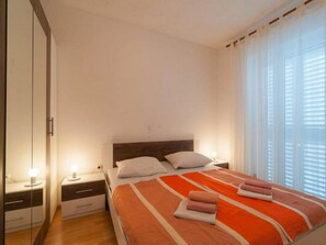 Apartment | 3 bedrooms, iron/ironing board - Apartment Stipic Omis - Three Bedroom Apartment With Terrace (Omis)