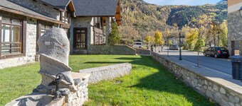 Stone Home in Benasque Near Scenic Lake