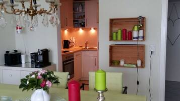 House | Private kitchen | Electric kettle, toaster