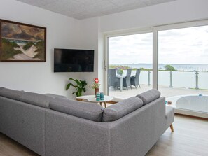 House | Living area - 4 Person Holiday Home in Bjert (Sonder Stenderup)